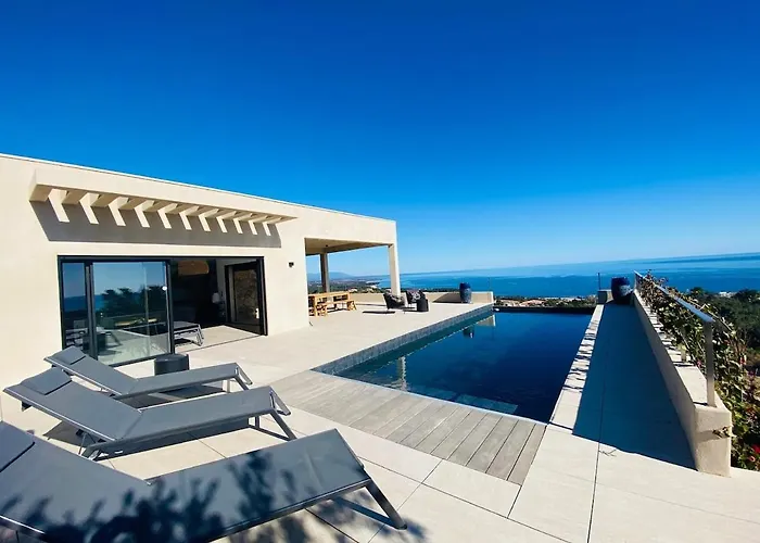 Corse Du Sud Avec Piscine Et Vue * Sari-Solenzara